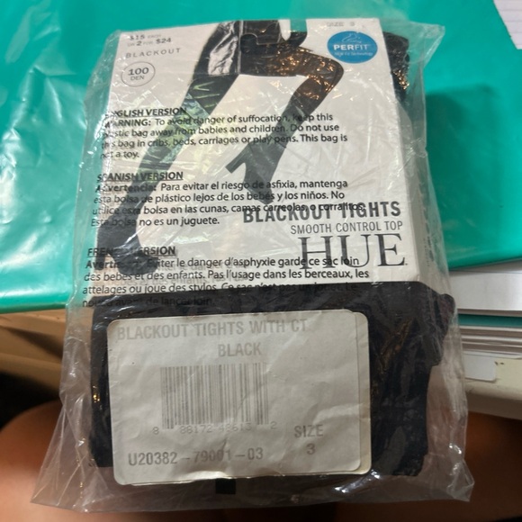 NWT HUE Blackout Tights Smooth Control Top Tights in Black Size 3 - Picture 1 of 5